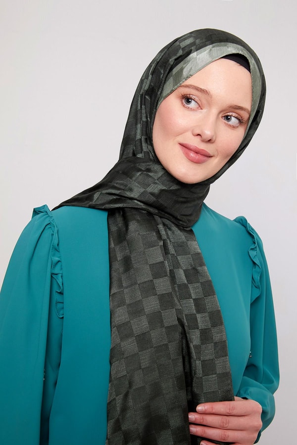 Koyu Yeşil Dama Desen Monogram Şal