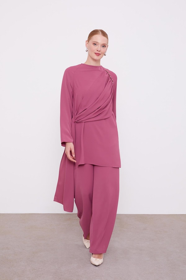 Koyu Pembe İşleme Detaylı İkili Takım