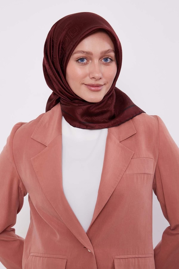 Koyu Bordo Baklava Desen Monogram İpek Eşarp