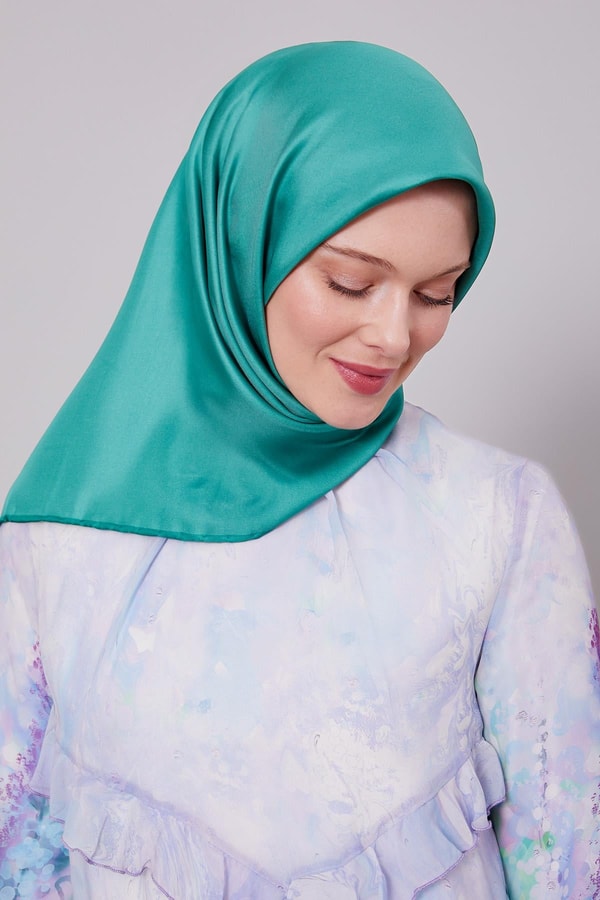 Koyu Yeşil Düz Renk Trend Twill Eşarp