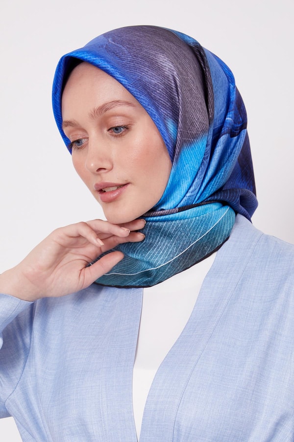 Koyu Lacivert Bohem Geçişli Twill İpek Eşarp