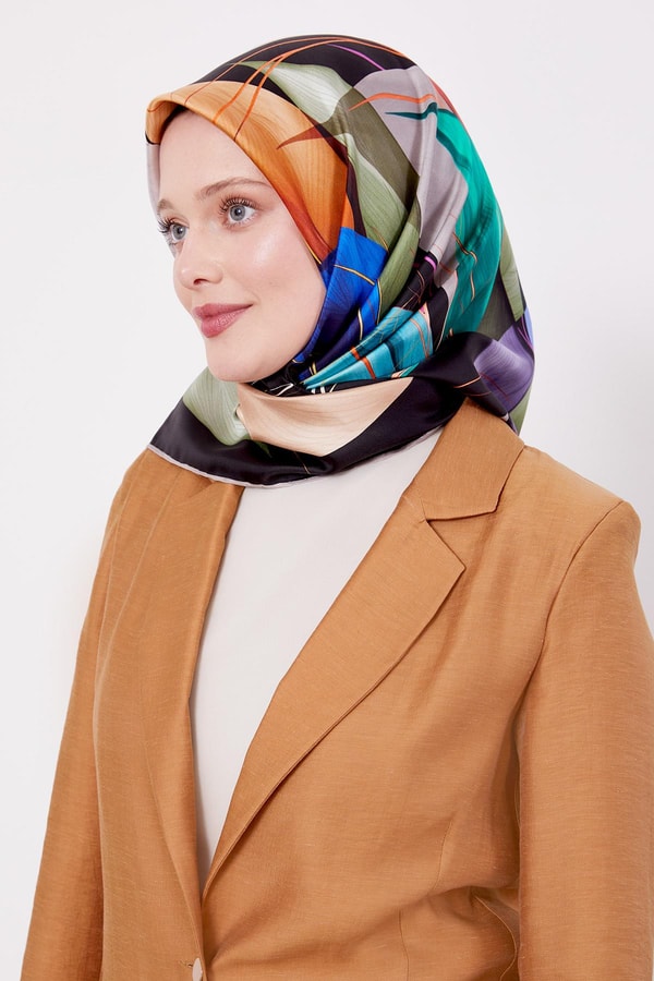 Koyu Vizon İnce Yaprak Desen Twill İpek Eşarp