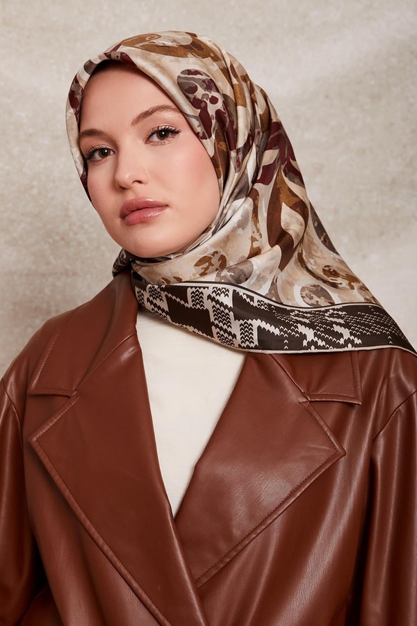 Kahve Desenli Twill İpek Eşerp