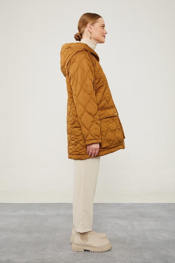 Kahve Kapüşonlu Kapitone Kısa Mont