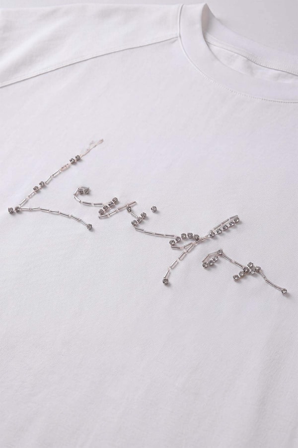 Kırık Beyaz TAŞ DETAYLI SWEATSHIRT