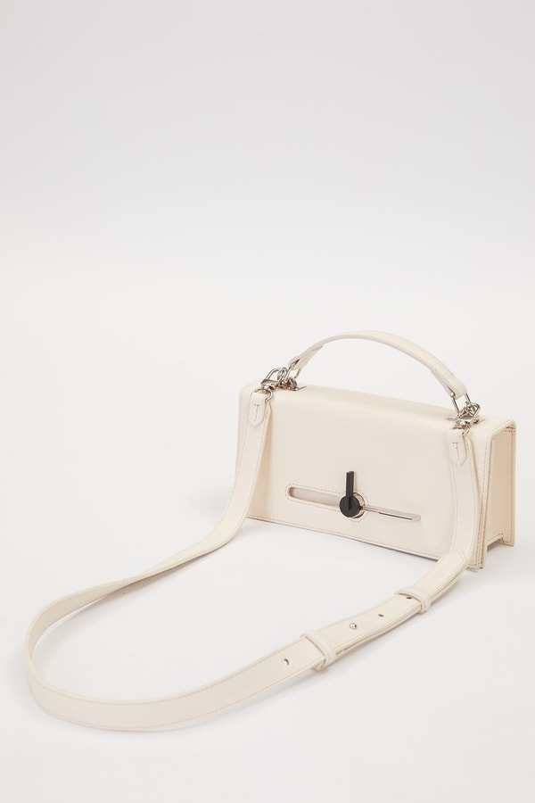 KREM Çevirmeli Kilitli Omuz Çantası