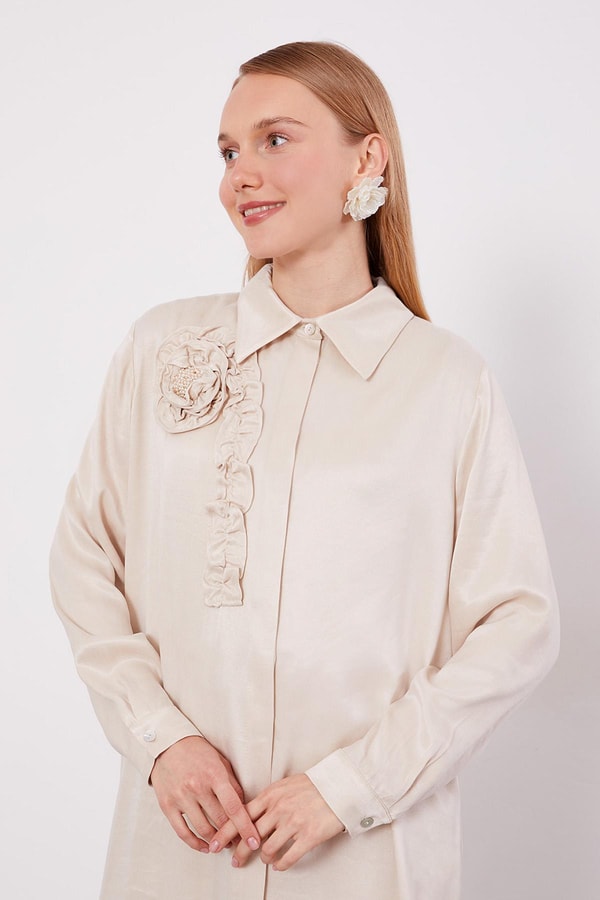 Krem Fırfır Çiçek Detay Cupra Gömlek