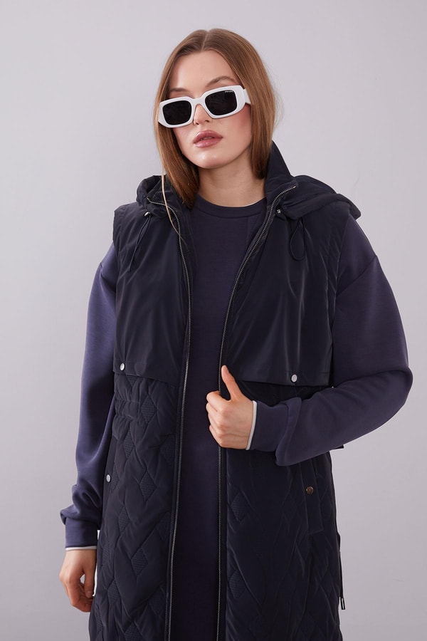 Lacivert Çıtçıt Rüzgarlık Detaylı Şişme Yelek