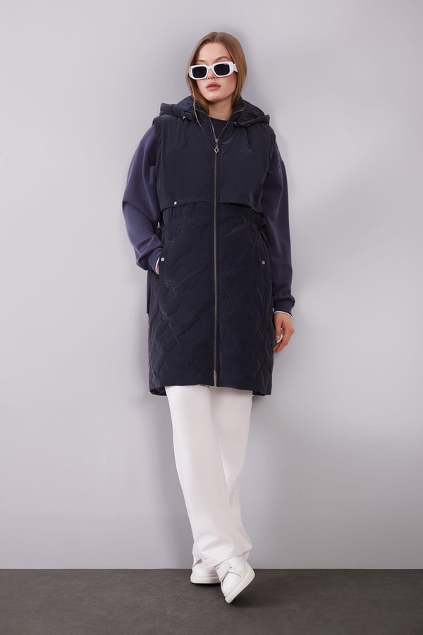 Lacivert Çıtçıt Rüzgarlık Detaylı Şişme Yelek