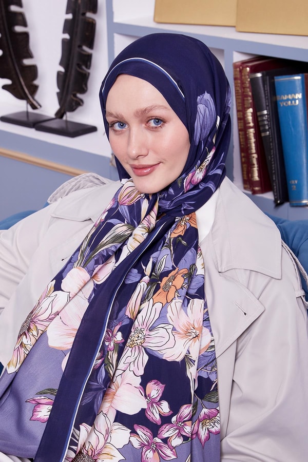 Lacivert Kenar Çiçek Desen Royal Şal