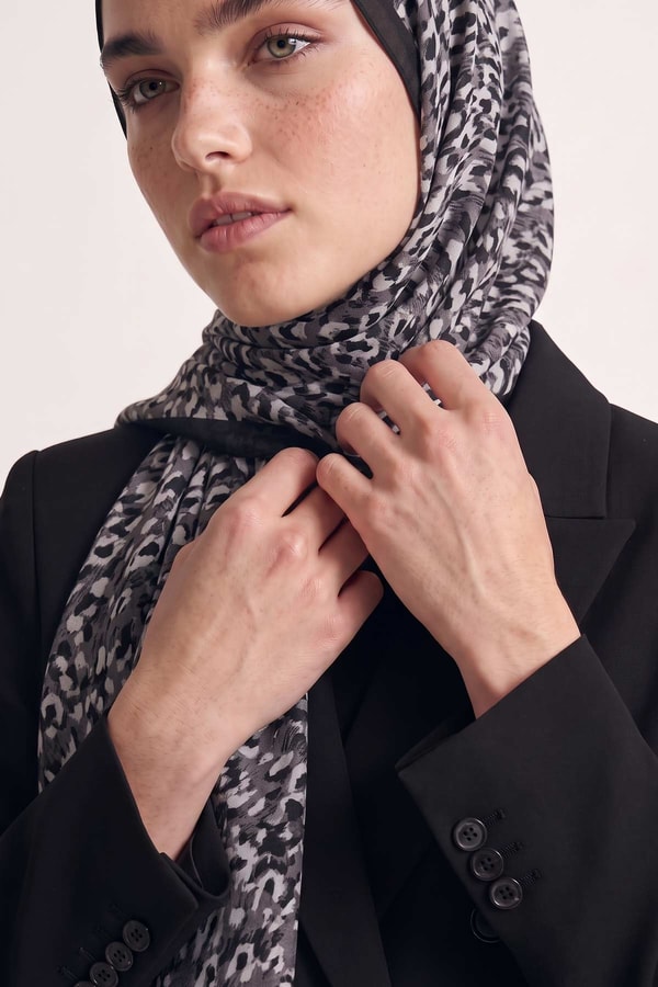 Leopar Dokulu Sport Şal Gri