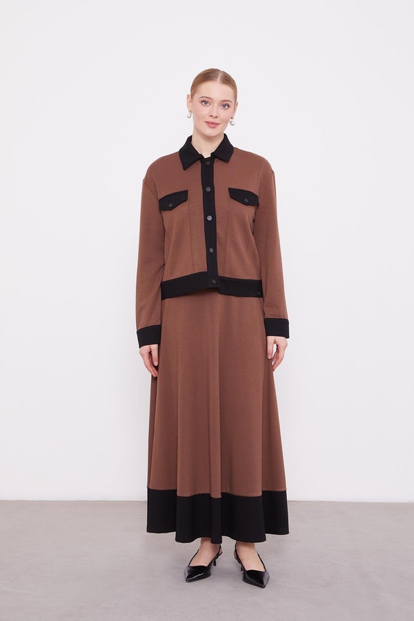 Acı Kahve - Siyah Gömlek Yaka Çıtçıtlı Etekli Takım