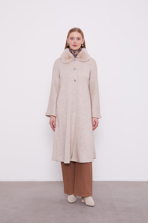 Bej Yakası Kürklü Kaşmir Hırka