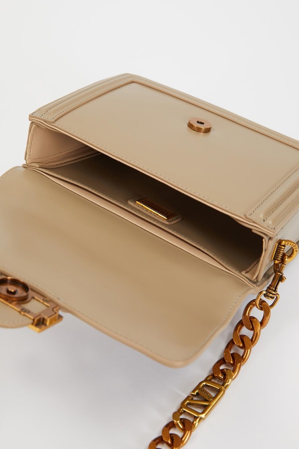 Gri Deri Zincir Askılı Omuz Çantası