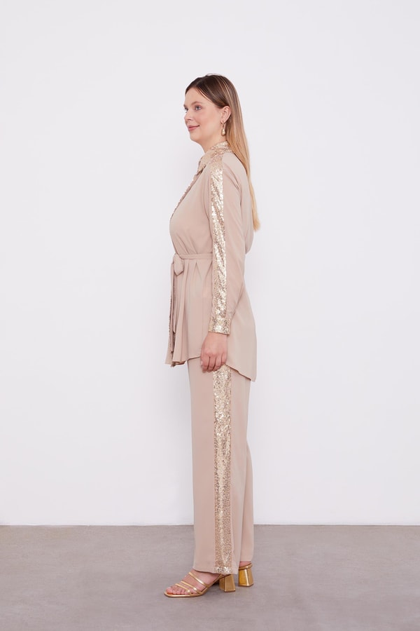 Koyu Bej Payet Detaylı İkili Takım