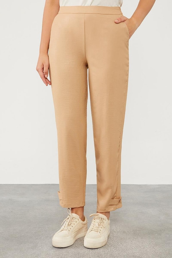 K.Bej Kapüşonlu Fermuar Kapamalı Spor Takım