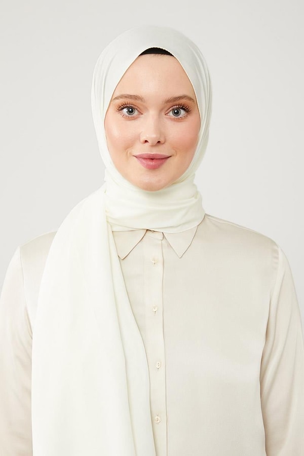 Kırık Beyaz Jakarlı Puzzle Desen Elegance Şal