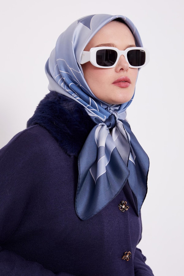 Mavi Gül Desen Twill Ipek Eşarp