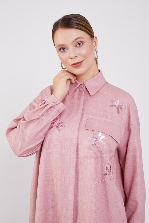 Pembe Pul İşlemeli Gölek Yaka İkili Takım