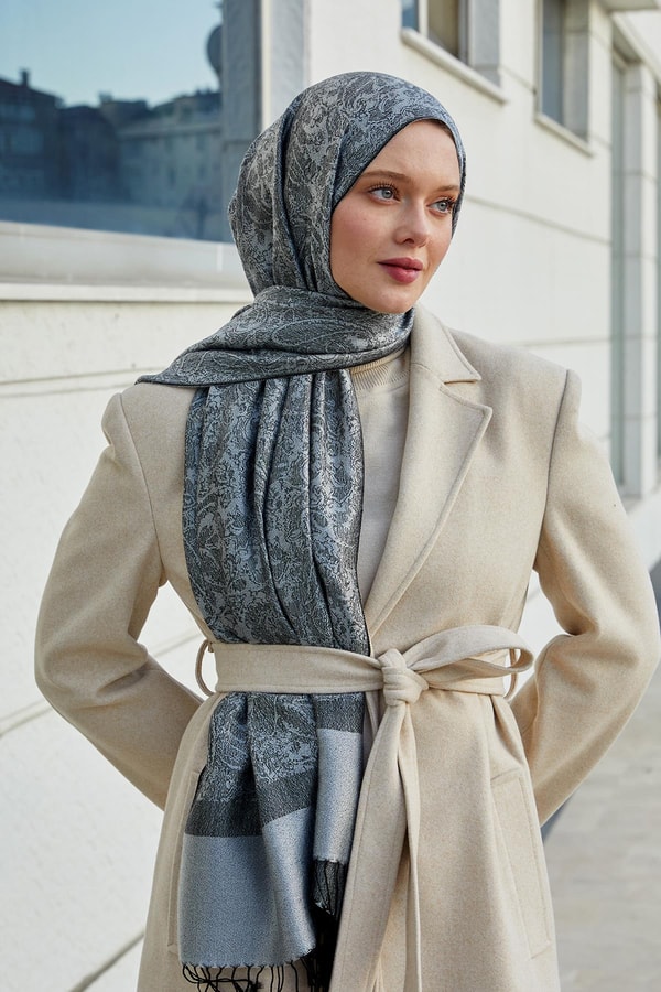 Siyah - Gri Püsküllü Etnik Kaşmir İpek Şal