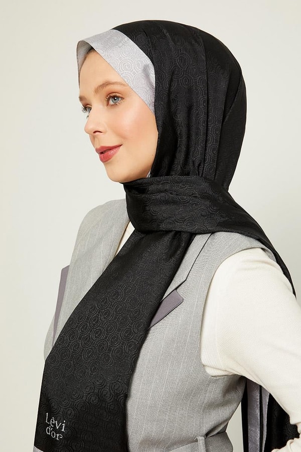 Halka Desen Monogram Şal Siyah