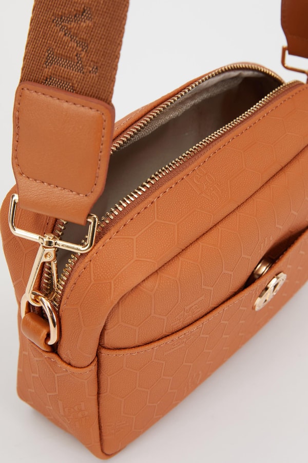 Taba Gizli Cep Detay Omuz Çantası