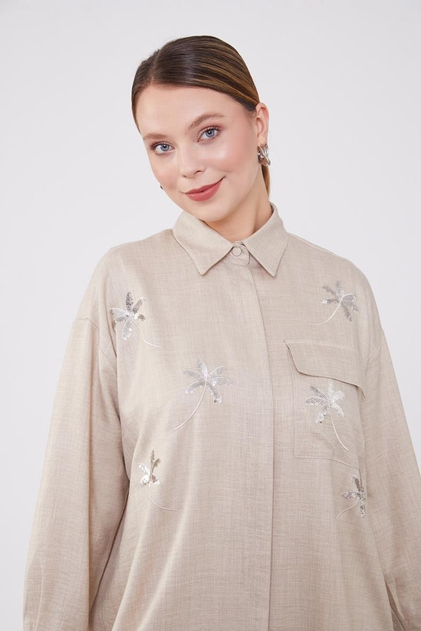 Taş Pul İşlemeli Gölek Yaka İkili Takım