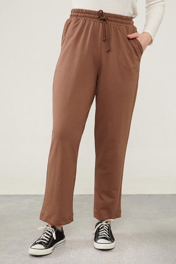 Toprak Beli Lastikli Bağıcıklı Pantolon