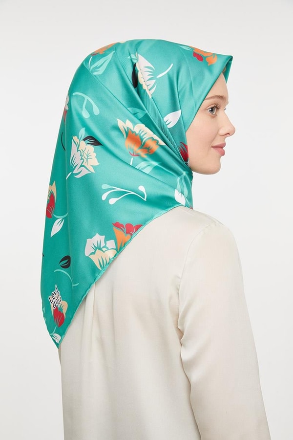 Yeşil Çiçekli Trend Twill Eşarp