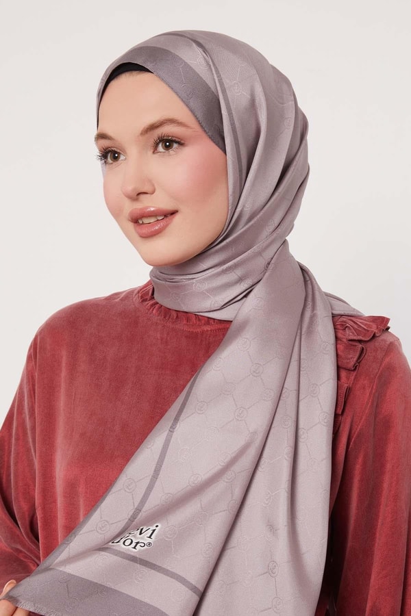 Lila Şerit Detay Monogram İpek Şal
