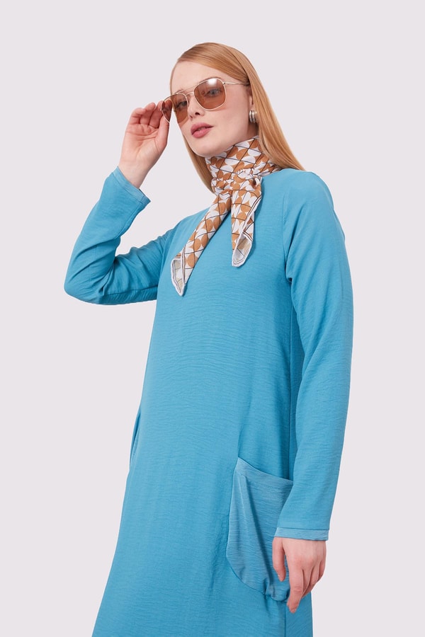 Mavi Büyük Cep Detaylı Elbise