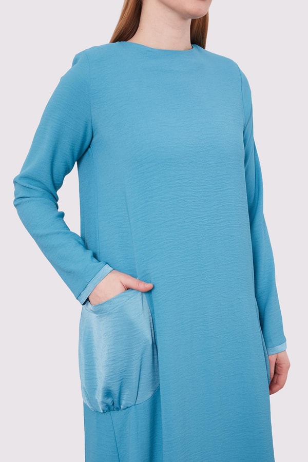 Mavi Büyük Cep Detaylı Elbise