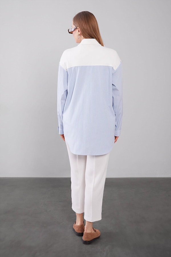 Mavi İnce Çizgili Gömlek