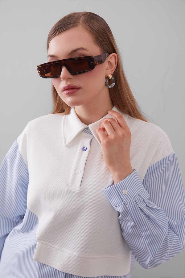 Mavi İnce Çizgili Gömlek