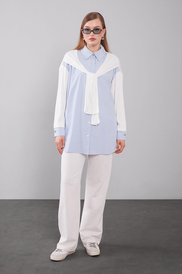 Mavi Omuz Bağlama Detaylı Gömlek