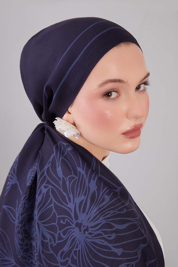 Mavi Sümbül Çiçek Desen Yün İpek Şal