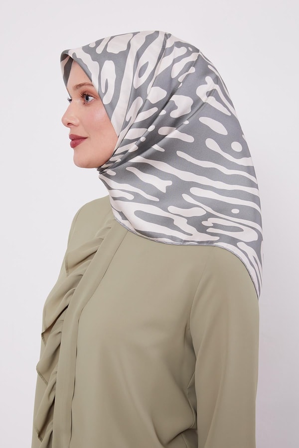 Mint Yeşili Büyük Leopar Desen Twill İpek Eşarp