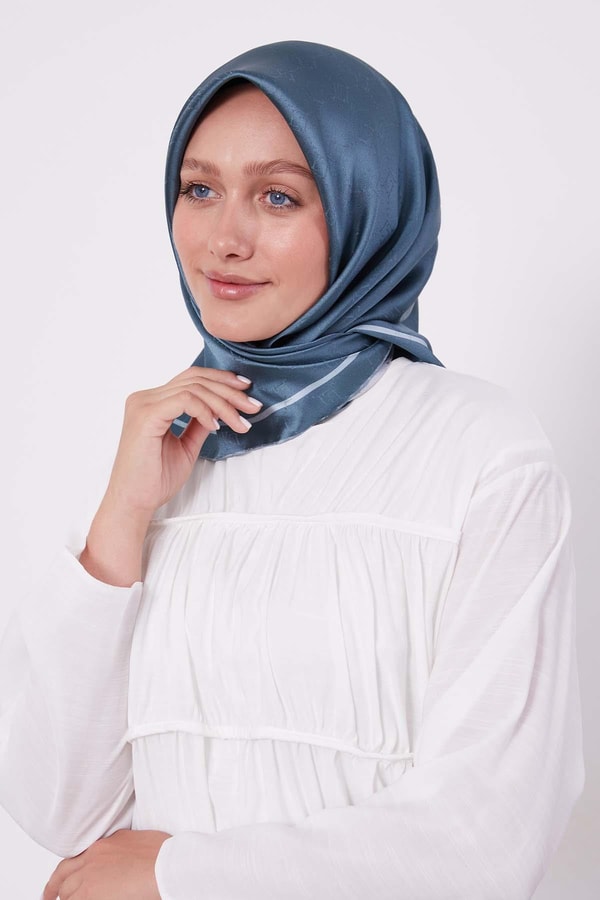 Mint Yeşili Petek Desen Monogram İpek Eşarp