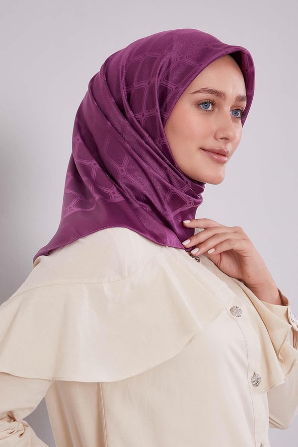 Mor Geometrik Kristal Jakar Eşarp