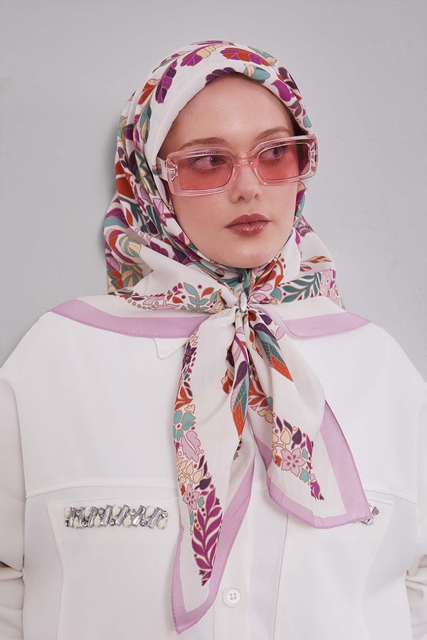 Pembe Çiçek Yaprak Desen Aura Eşarp