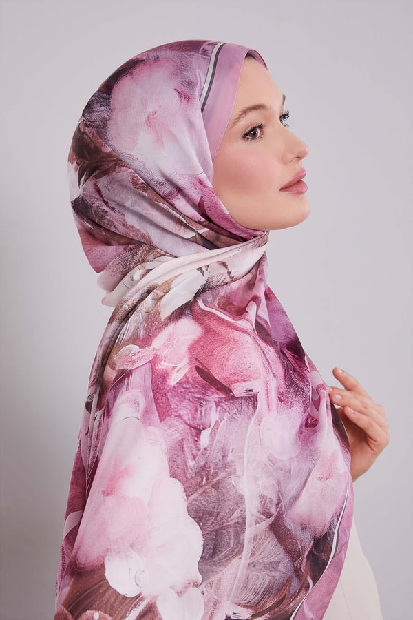 Pembe Karışık Yaprak Desen Hint İpeği Şal