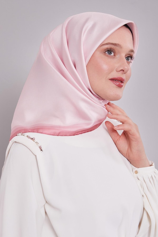 Pembe Kenar Bordürlü Twill İpek Eşarp