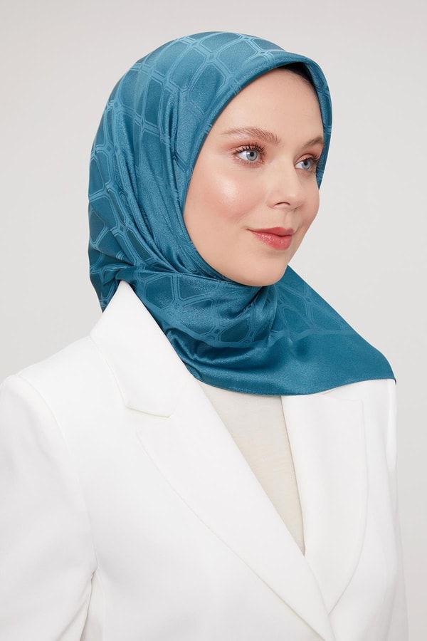 Petrol Yeşili Geometrik Kristal Jakar Eşarp