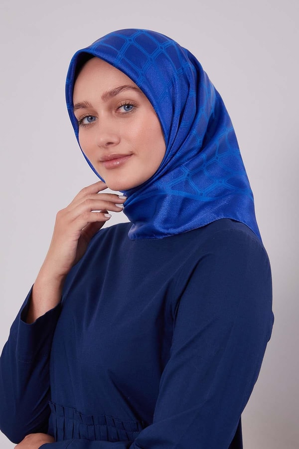 Saks Geometrik Kristal Jakar Eşarp