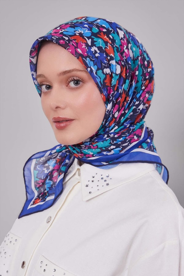 Saks Karışık Çiçek Desen Soft Eşarp