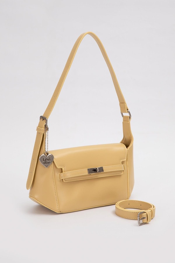 Sarı Kalp Aksesuar Detaylı Omuz Çantası