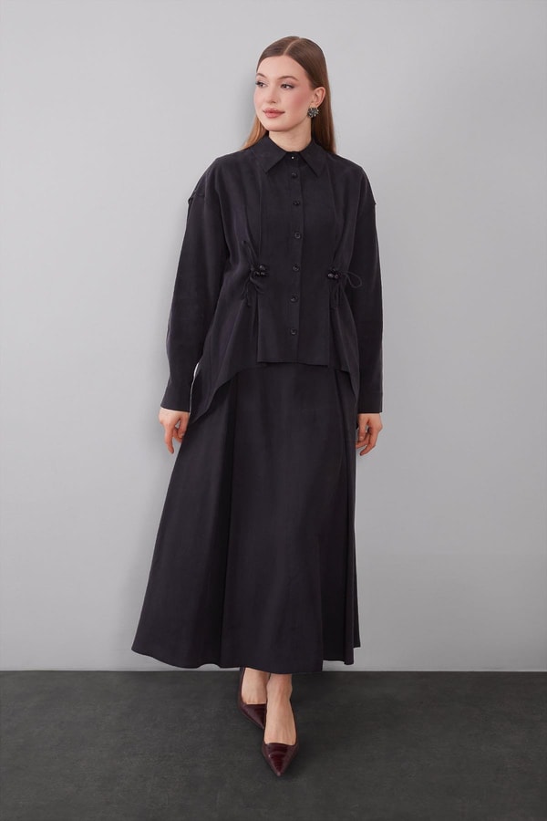 Siyah Boncuk Bağlama Detaylı Etek Takım