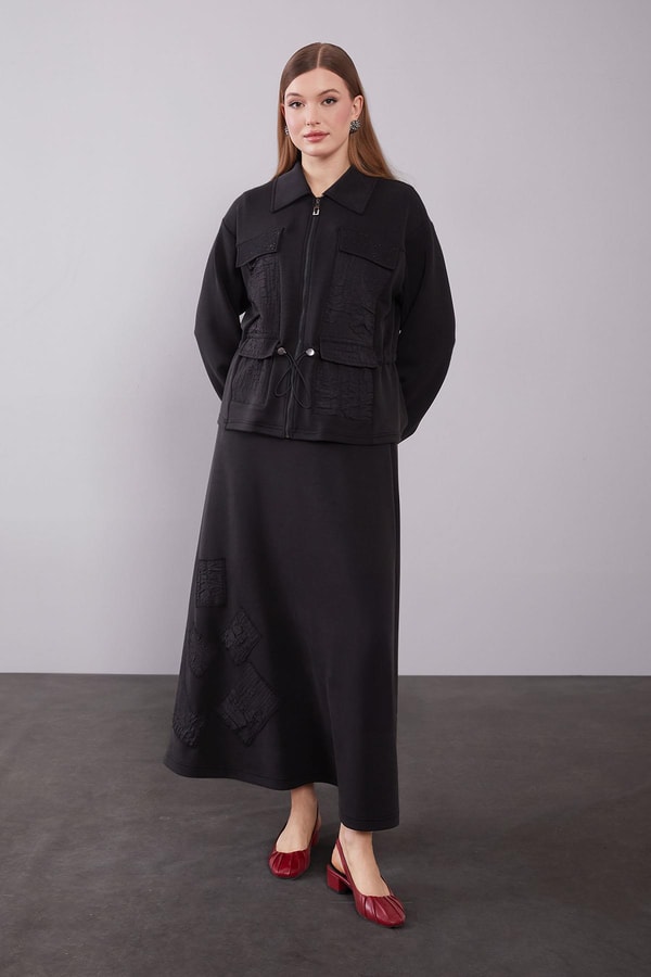 Siyah Büzgü Yama Detaylı Etek Takım