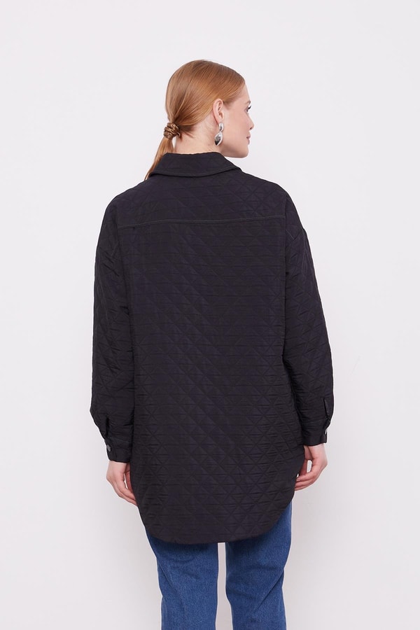 Siyah Kapitone Desen Ceket