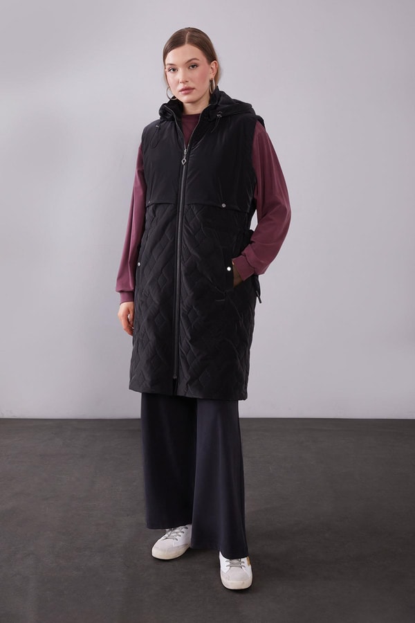 Siyah Çıtçıt Rüzgarlık Detaylı Şişme Yelek